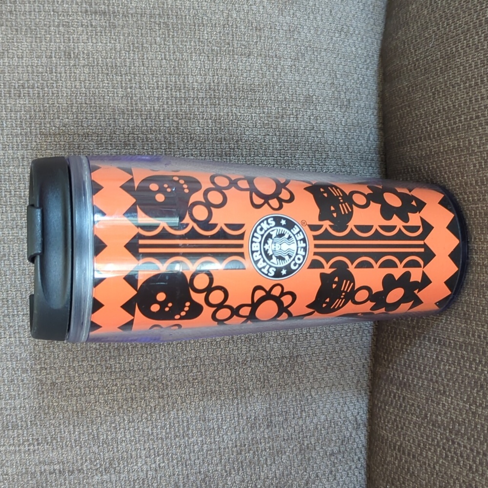 2004 Starbucks Halloween 16 Oz Travel Tumbler
